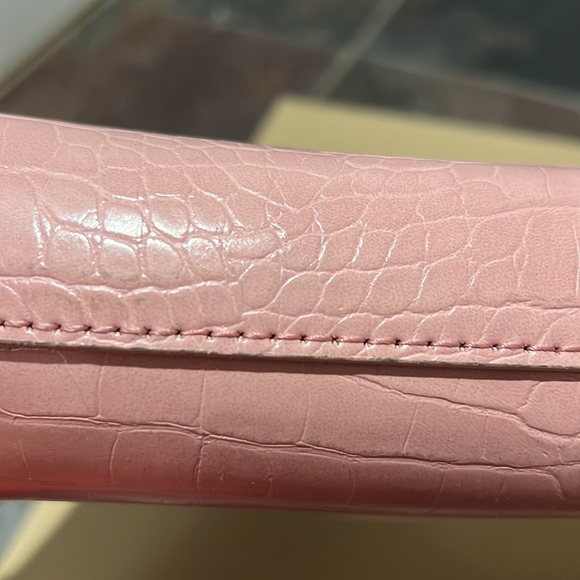 Croc pink shoulder bag - Picture 3 of 4